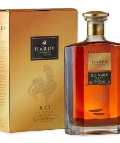 Ontdek Hardy XO Rare Cognac, een symbool van Franse luxe met rijke aroma's van gekonfijt fruit, specerijen en een vleugje vanille. Perfect als digestief of bij een goede sigaar.