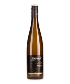 Ontdek Wolfberger Muscat Signature, de verfijnde Muscat wijn uit de Elzas, ideaal voor liefhebbers van uitgesproken aromatische witte wijnen. Bestel nu voor een bijzondere smaakervaring.