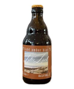 Geniet van de authentieke smaak van Kust Brouwers Licht Amber Bier, een harmonieuze melange van zoet en bitter, geïnspireerd door de kust.